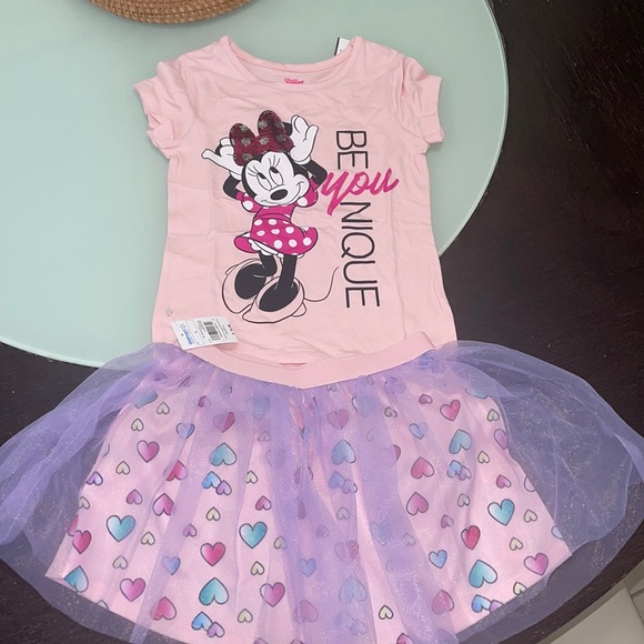 *BRAND NEW* MINNEY MOUSE SHIRT AND SKIRT SET - Picture 1 of 3